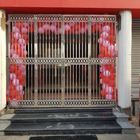 Hotel Wisdom Celebration Motihari 외부 사진
