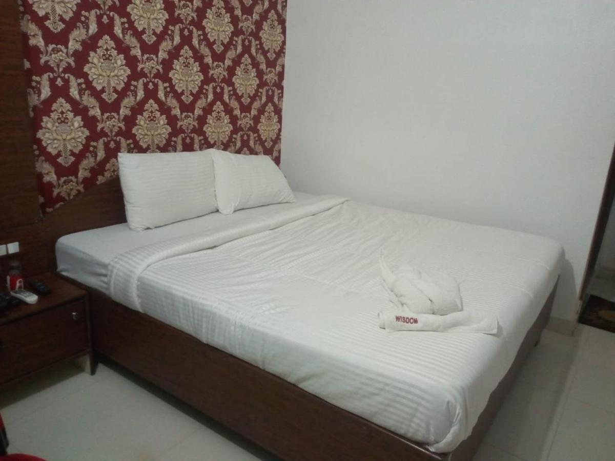 Hotel Wisdom Celebration Motihari 외부 사진