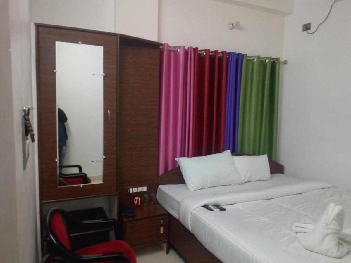 Hotel Wisdom Celebration Motihari 외부 사진